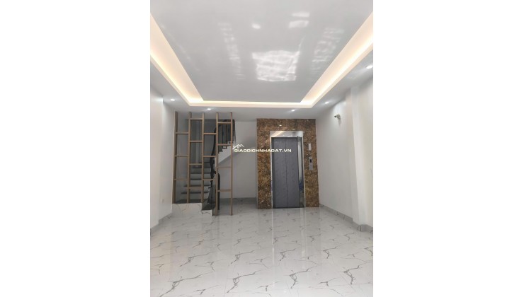 Bán nhà cực đẹp Thịnh Liệt, 6 tầng thang máy, ngõ 3 gác, 33m2, MT 4.2m giá 8.95 tỷ